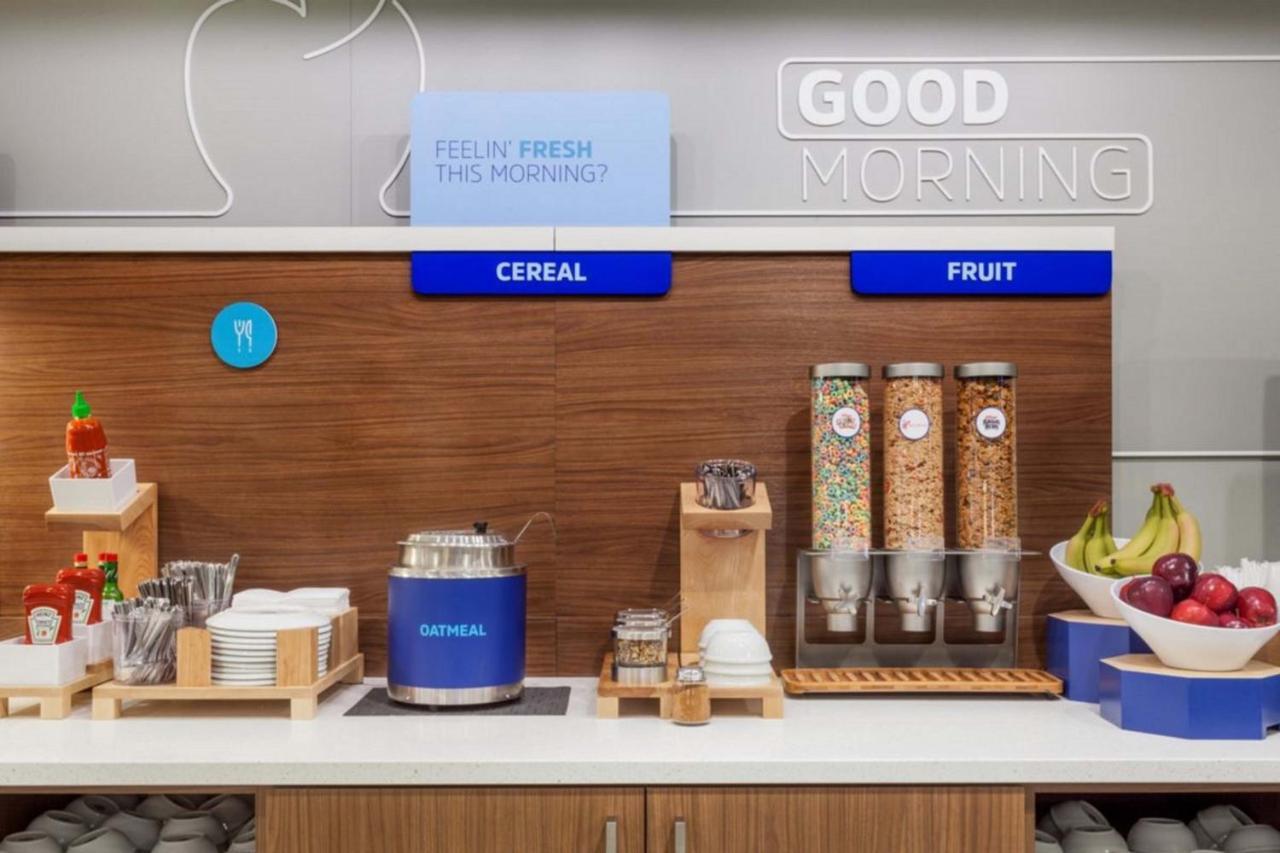 Holiday Inn Express Hotel & Suites Dayton-Centerville By Ihg Eksteriør billede