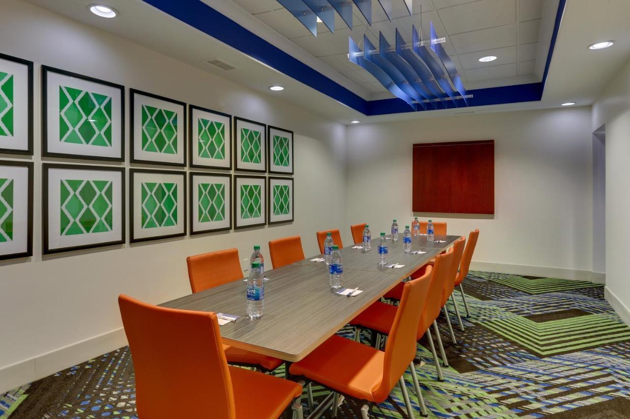 Holiday Inn Express Hotel & Suites Dayton-Centerville By Ihg Eksteriør billede